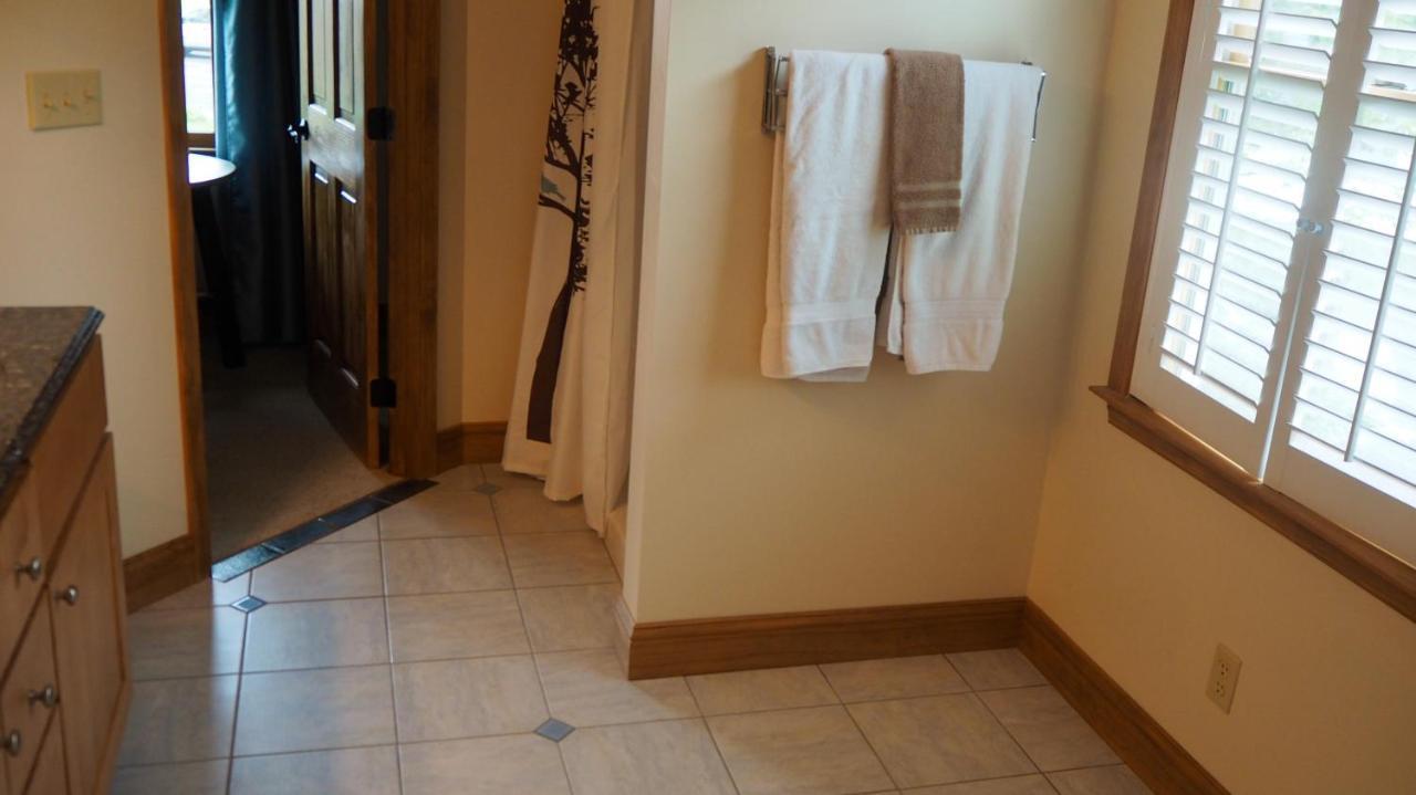 Moneta Bedford Landings Bed & Breakfast المظهر الخارجي الصورة